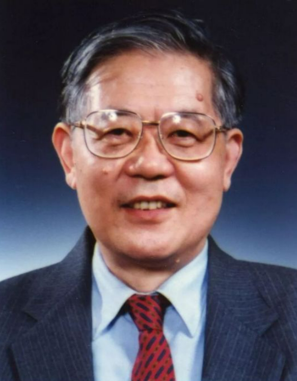 周光召 档案图片