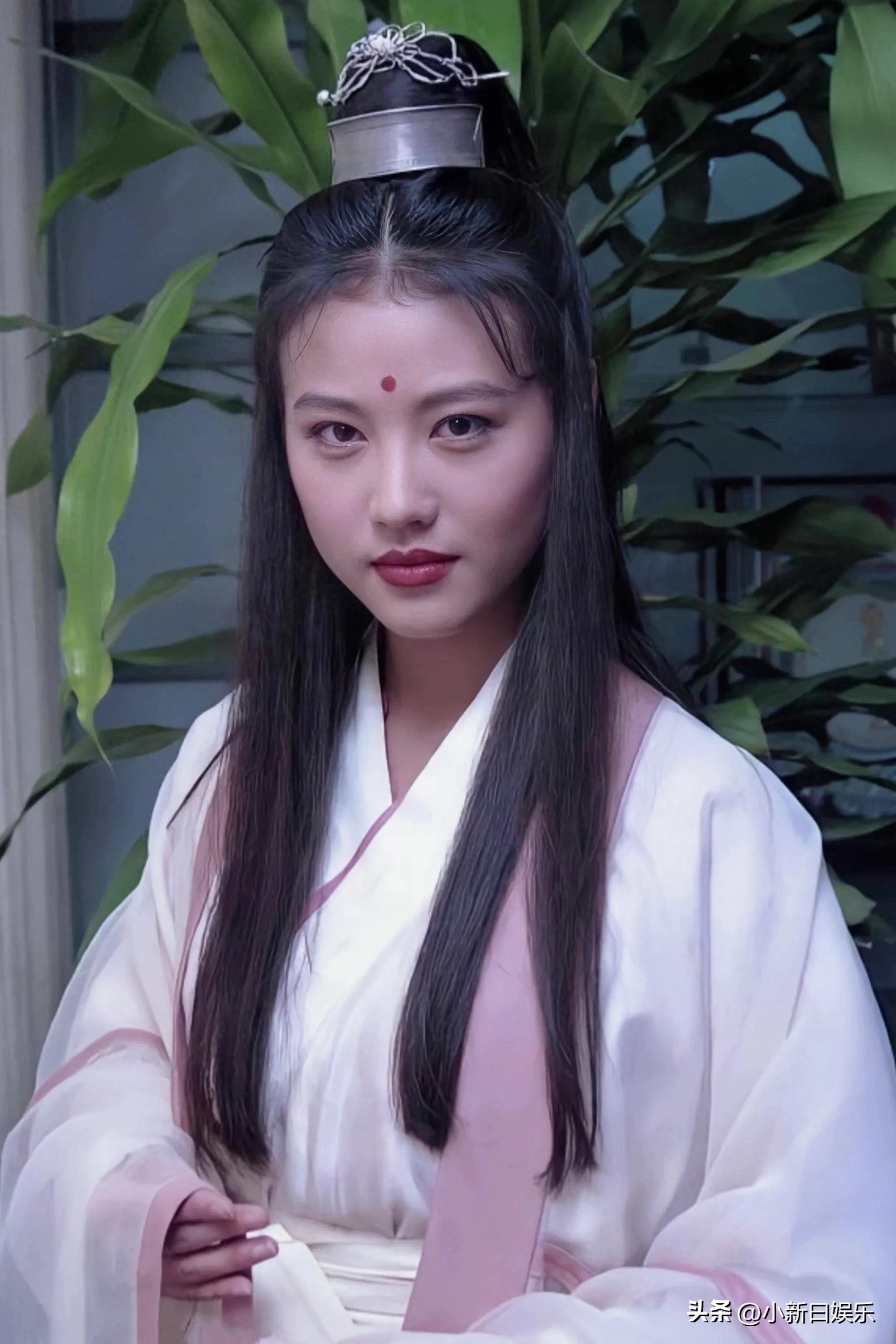 周海媚 档案图片