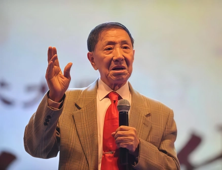 杨振华 档案图片