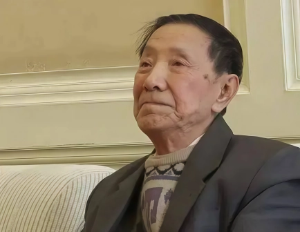 杨振华 档案图片