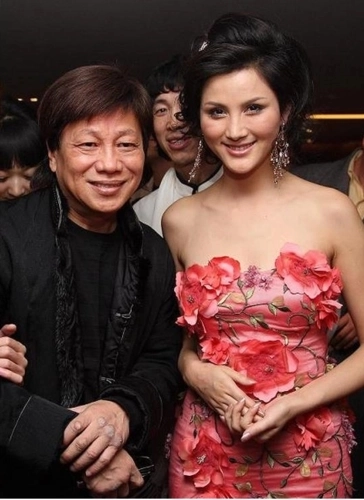 梁小龙 档案图片