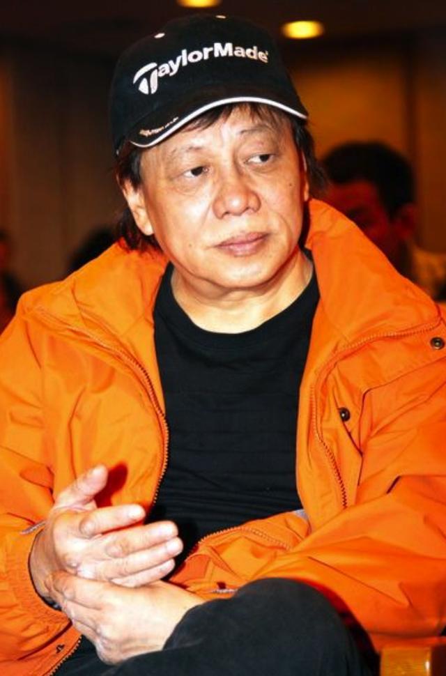 梁小龙 档案图片