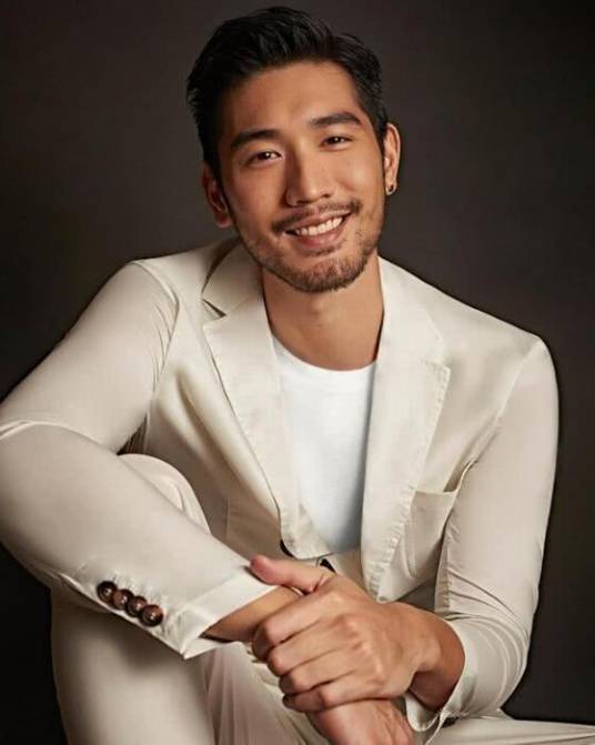 高以翔 档案图片