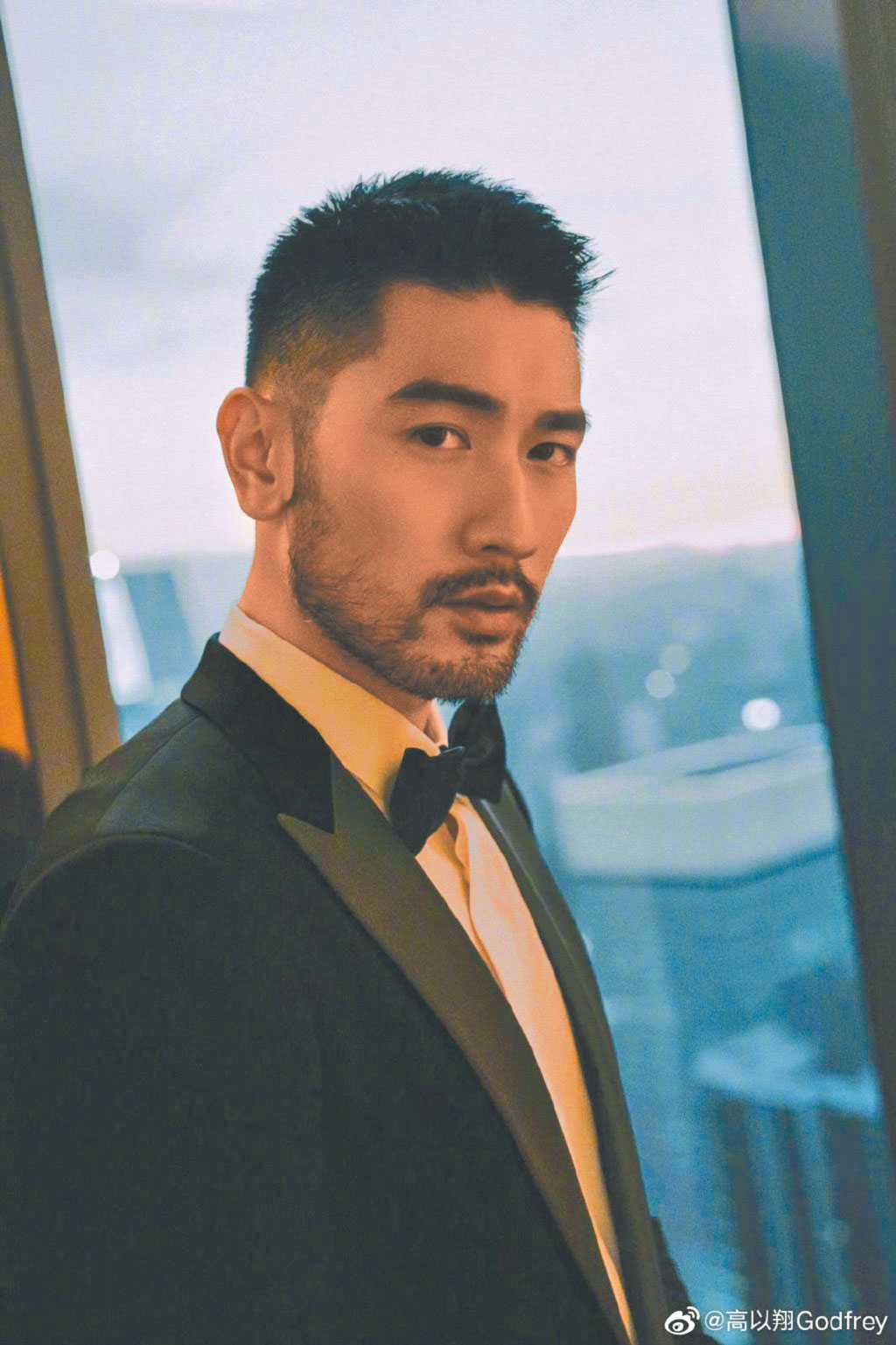 高以翔 档案图片